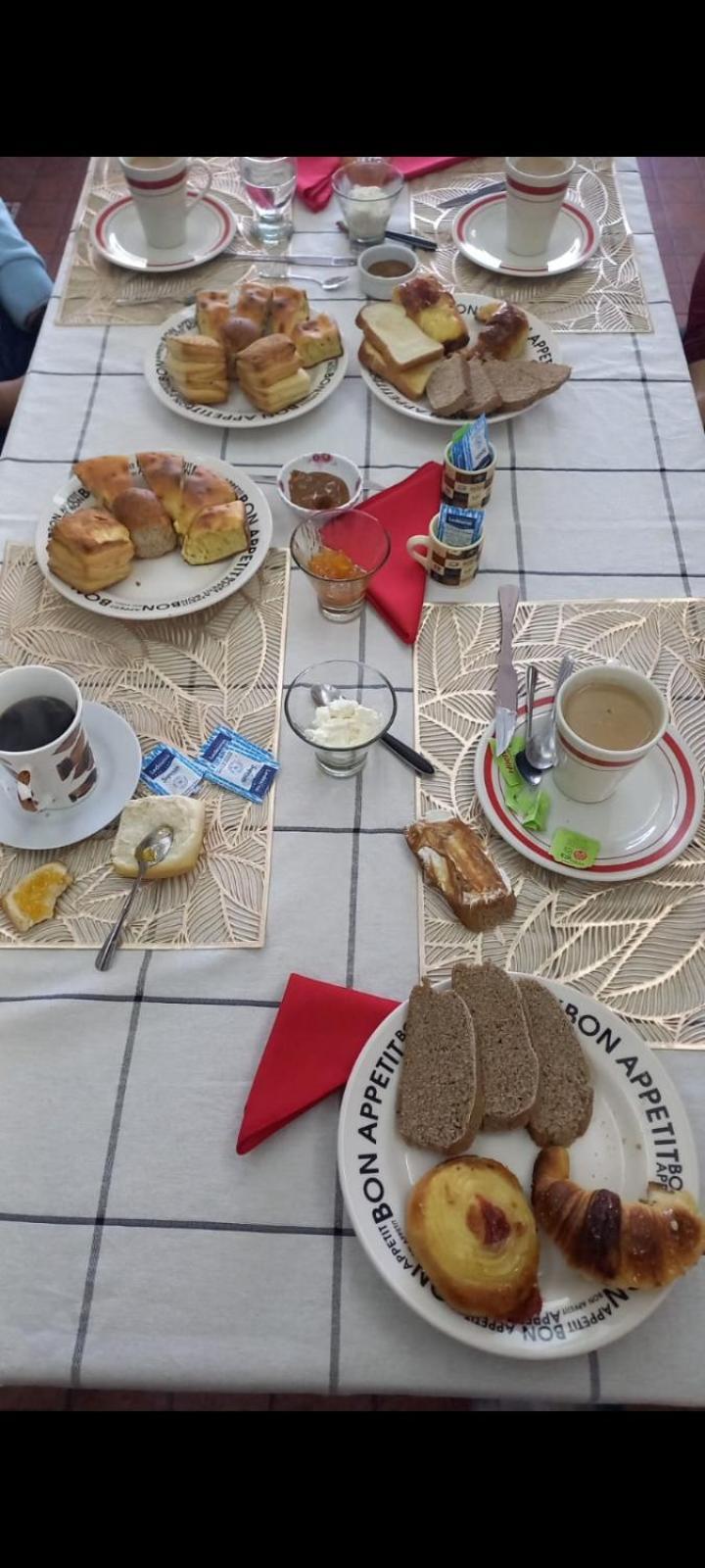 Victoria 3 Bed And Breakfast Эсейса Экстерьер фото