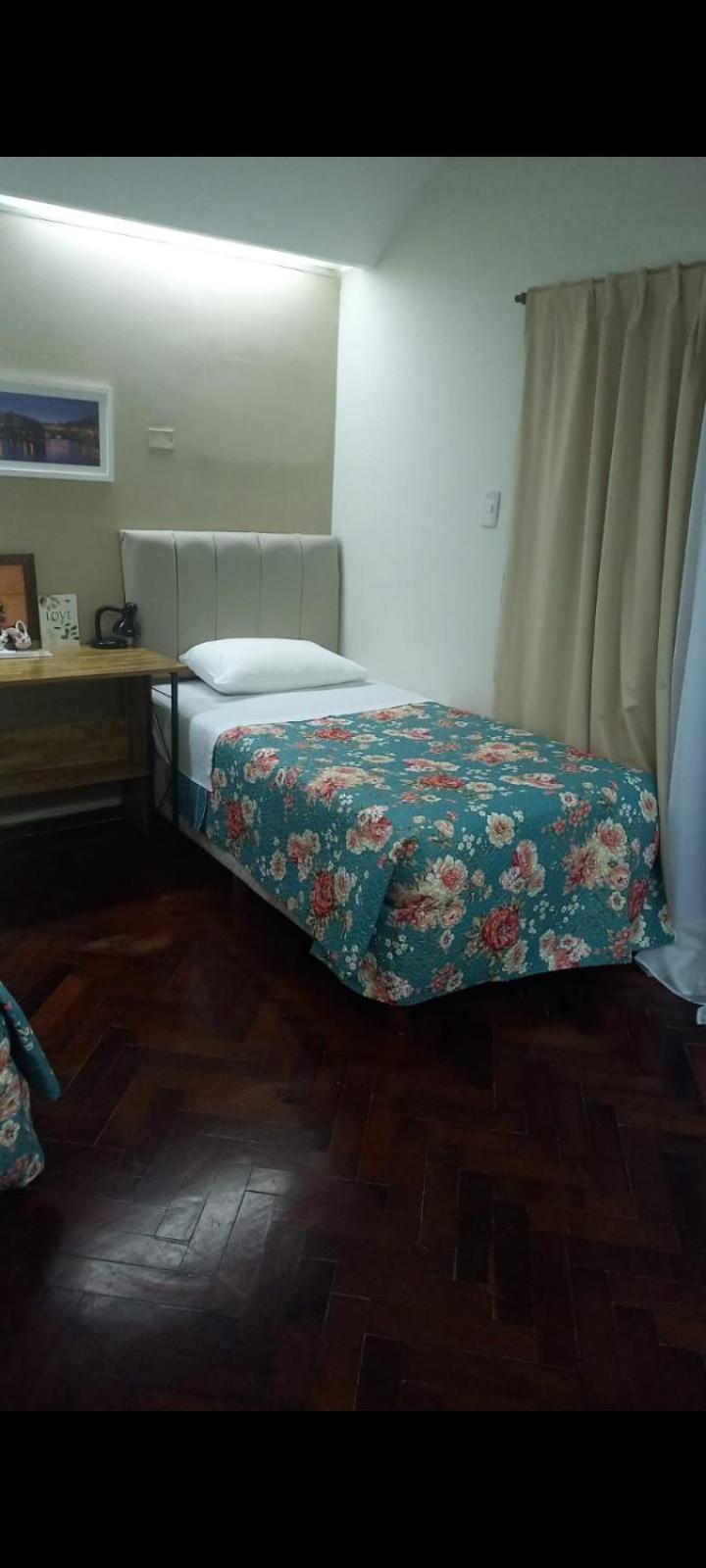 Victoria 3 Bed And Breakfast Эсейса Экстерьер фото