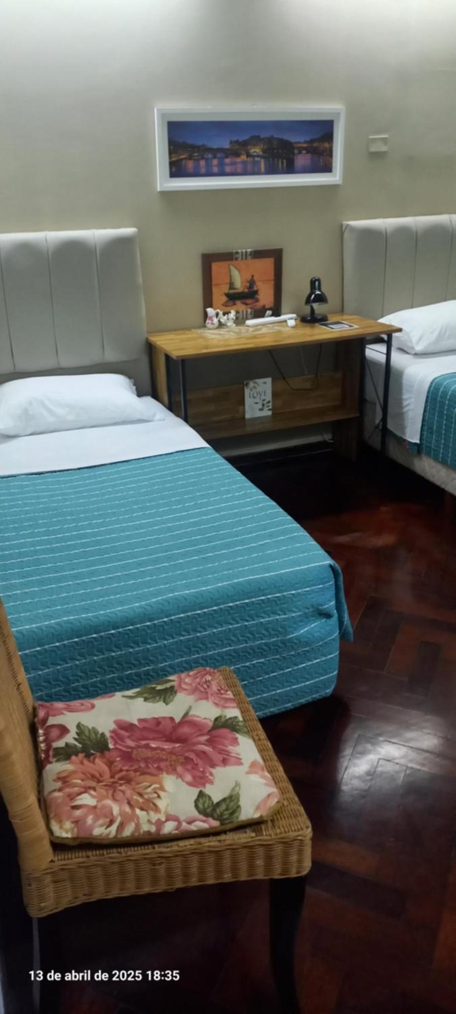 Victoria 3 Bed And Breakfast Эсейса Экстерьер фото
